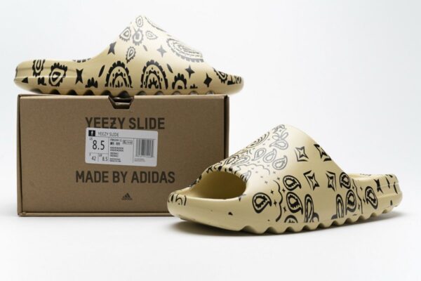 FW6344-11 adidas Yeezy Slide - Image 2