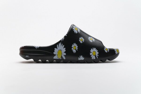 FB6348-16 adidas Yeezy Slide - Image 8