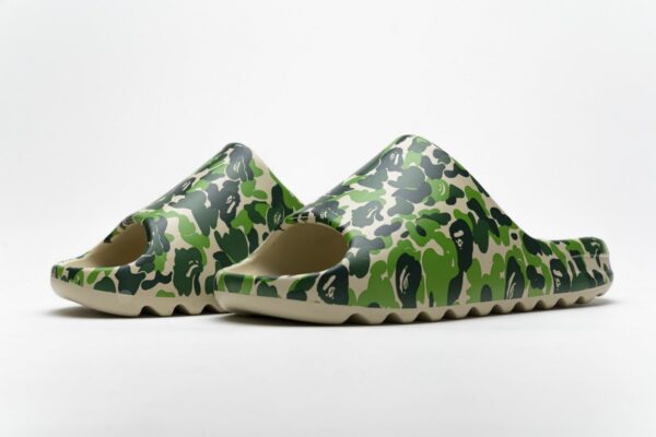 FW6345-14 adidas Yeezy Slide - Image 6