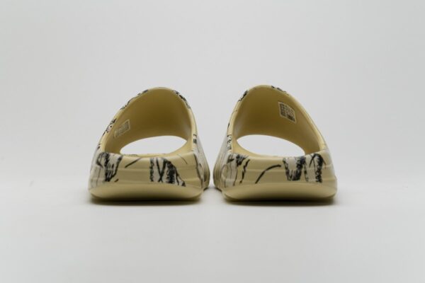 FW6344-4 adidas Yeezy Slide - Image 7