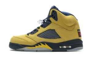 CQ9541-704 Air Jordan 5 Retro SE "Michigan"
