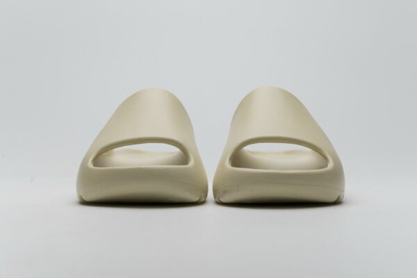 FW6345 adidas Yeezy Slide “BONE” - Image 4