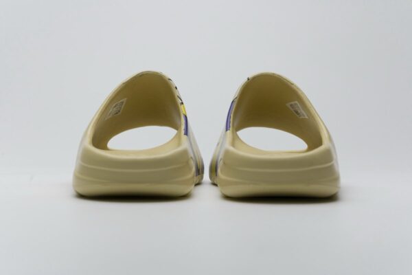 FW6344 adidas Yeezy Slide - Image 5