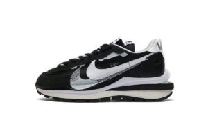 CI9928-001 Sacai x Nike Pegasua Vaporfly Black White