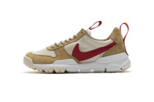 AA2261-100 Nike Mars Yard 2.0“Tom Sachs”