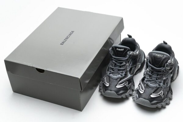568615 W2GN3 1285 Blenciaga Track 2 Sneaker Charcoal - Image 3
