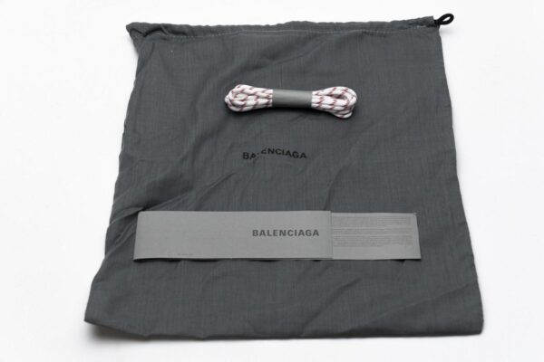 544351 W09E1 1331 Balenciaga Triple S Pink - Image 11