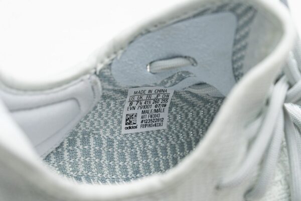 FW3043 adidas Yeezy Boost 350 V2 Cloud White - Image 2