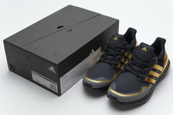 EG8102 adidas Ultra Boost Black Gold - Image 3