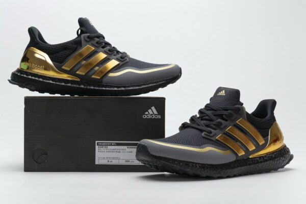 EG8102 adidas Ultra Boost Black Gold - Image 2