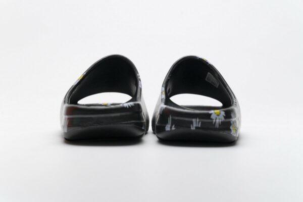 FB6348-16 adidas Yeezy Slide - Image 7