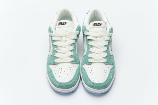 CZ6501-101 Kasina x Nike Dunk Low -Neptune Green - Image 3