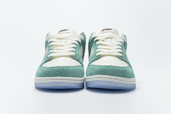 CZ6501-101 Kasina x Nike Dunk Low -Neptune Green - Image 4