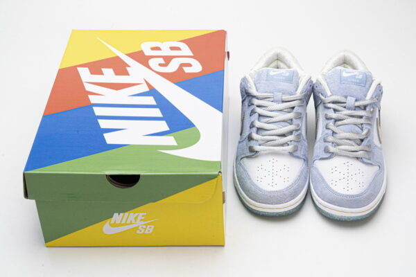 Nike SB Dunk Low Sean Cliver - Image 3