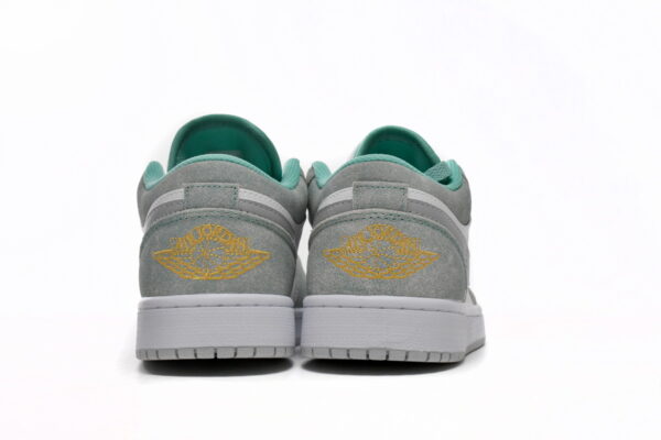 Air Jordan 1 Low New Emerald - Image 6
