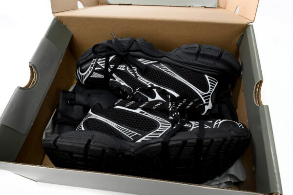 Balenciaga Black And White - Image 4