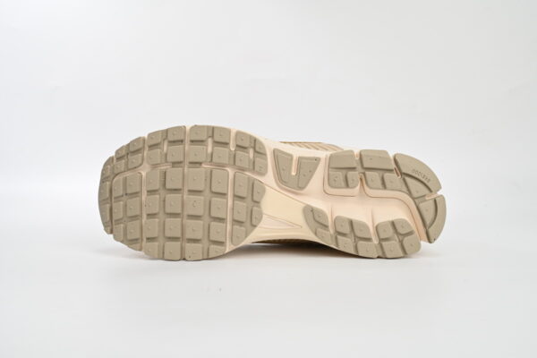 Nike Vomero 5 Sail Light Orewood Brown FQ6868-111 - Image 8